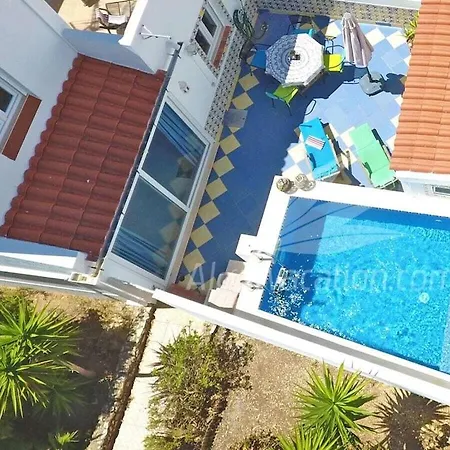 Casa Colorida Comfortable Holiday * Porches